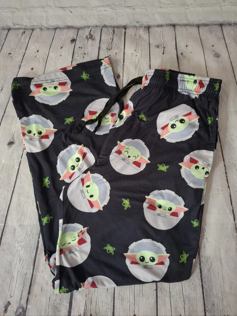 EUC Star Wars Grogu Baby Yoda Lounge Pants - Medium